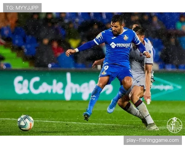 评论：三月份西甲强队客场胜率显著下降，密集防守与快速反击成主流